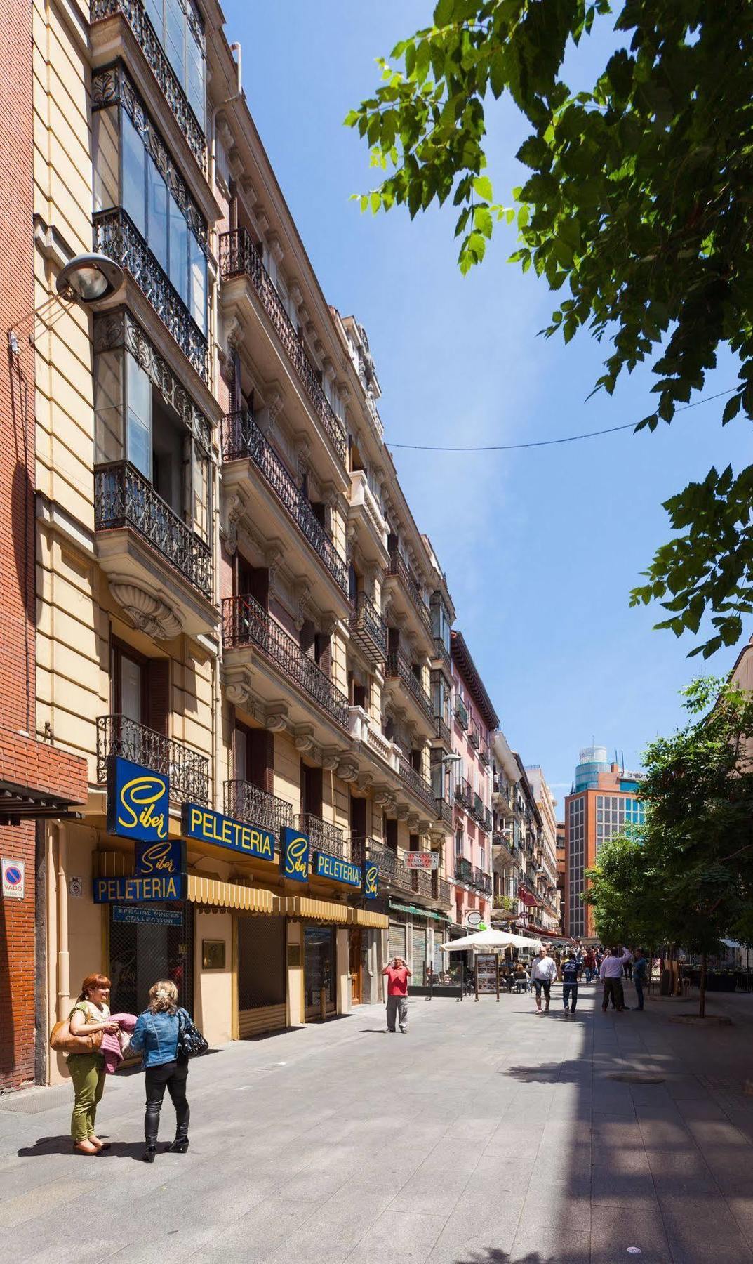 Suites You Platinum Madrid Exterior foto