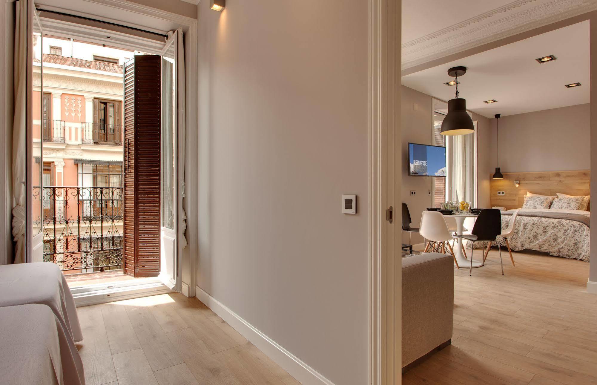 Suites You Platinum Madrid Exterior foto