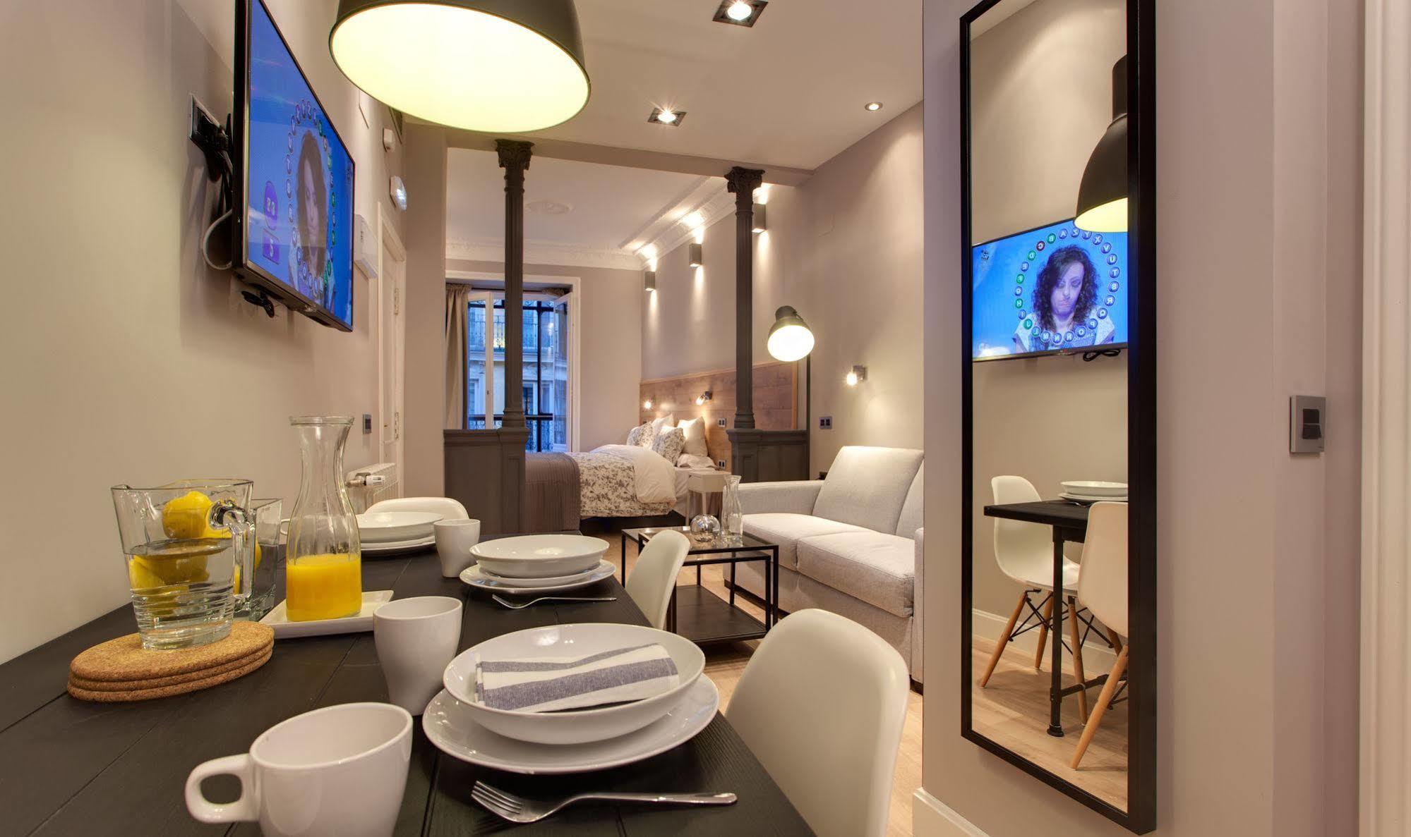 Suites You Platinum Madrid Exterior foto