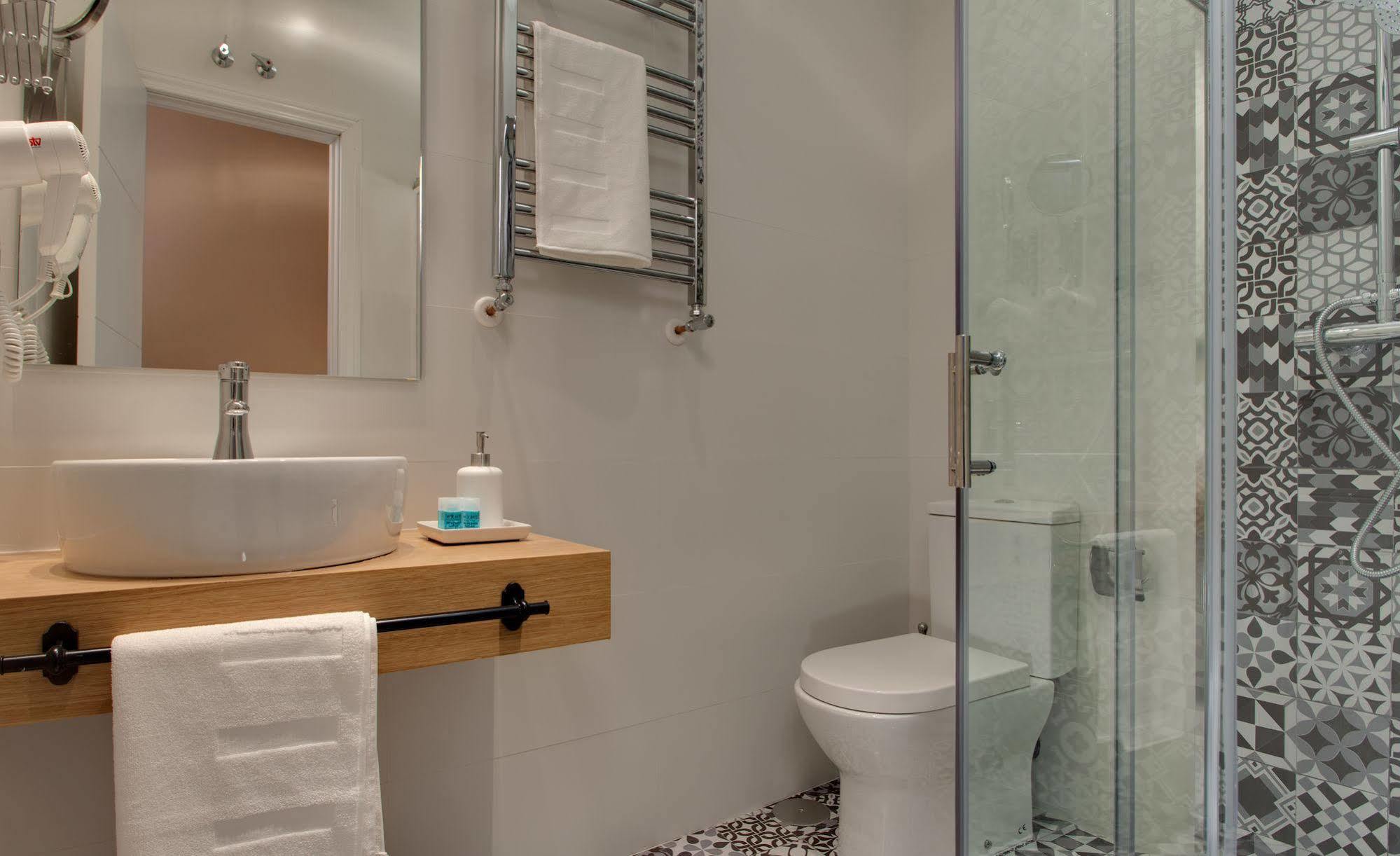 Suites You Platinum Madrid Exterior foto