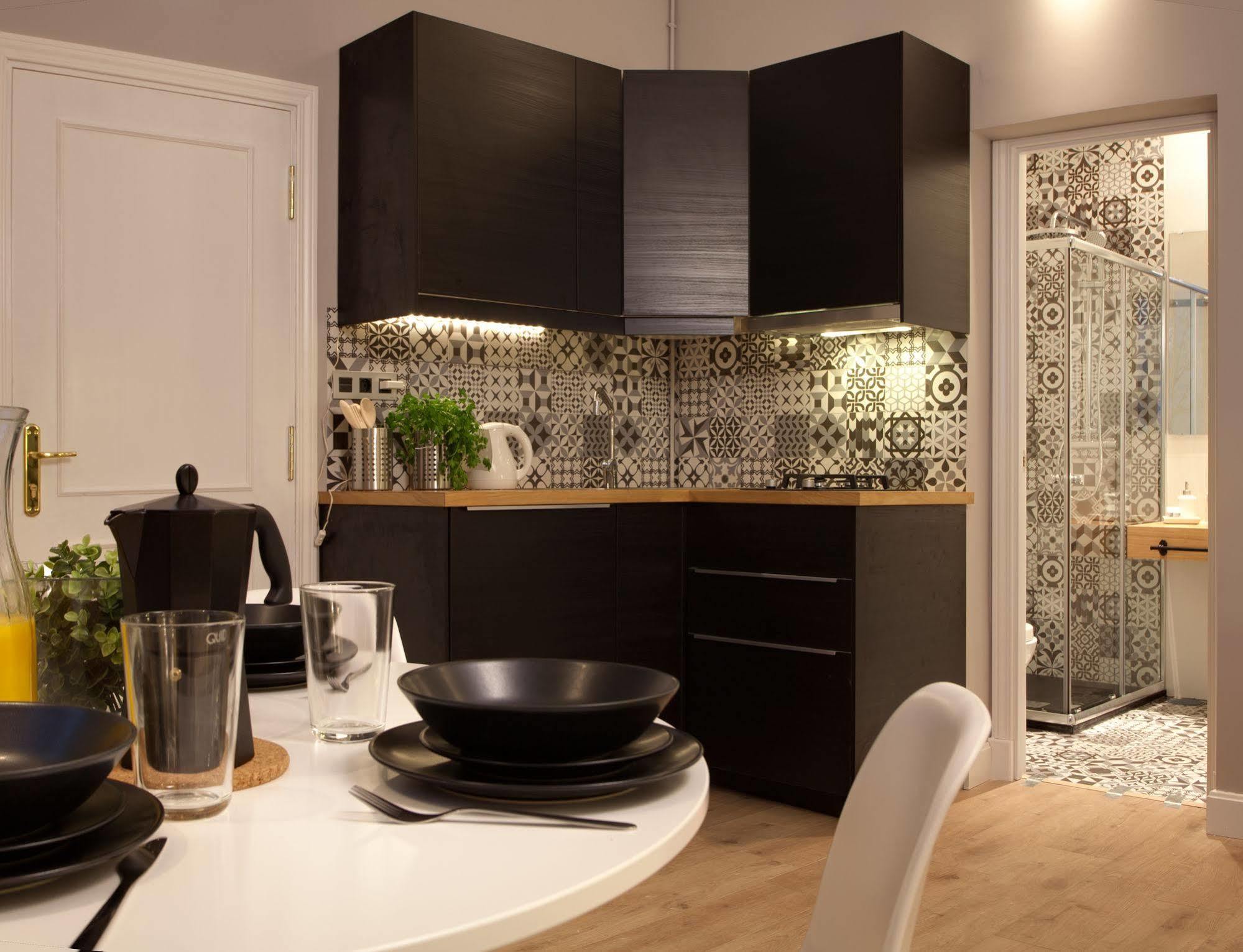 Suites You Platinum Madrid Exterior foto